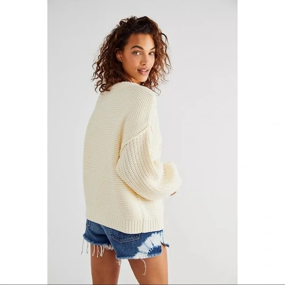Free People Dream Cable Knit Crewneck Sweater NWT - Picture 6 of 8